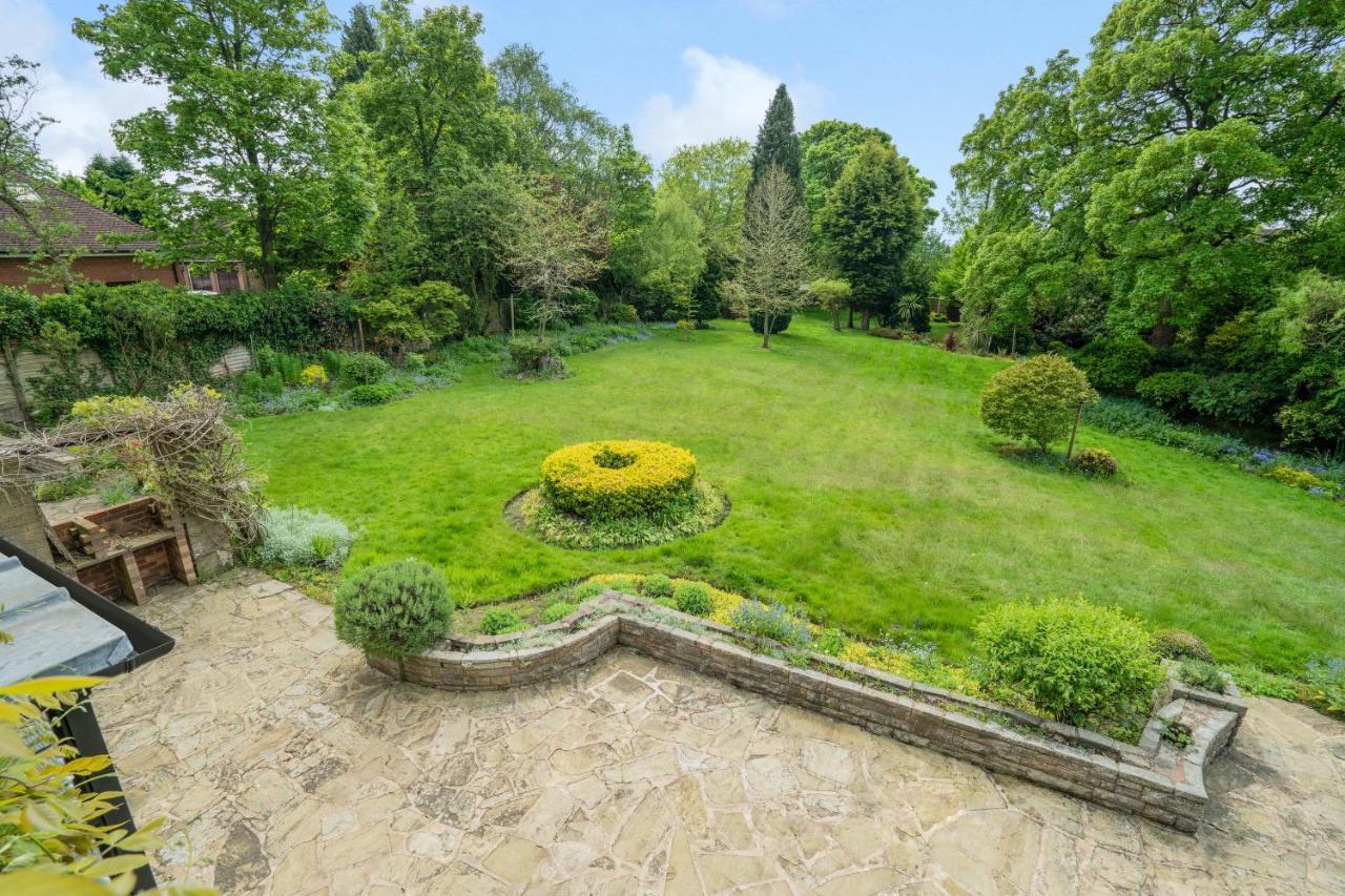 St Johns House - Spectacular 6 Bedroom House - Shenstone Exterior photo